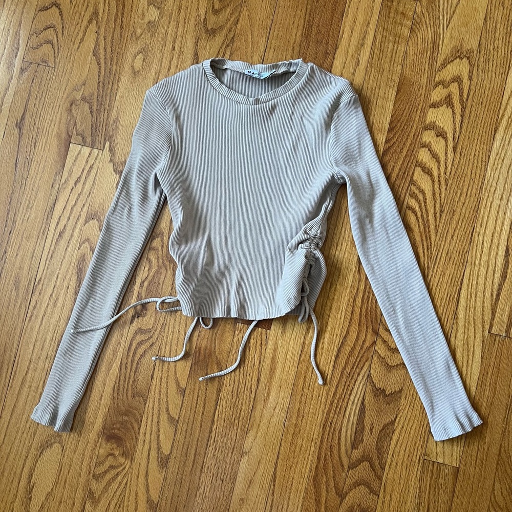 NA-KD Beige Ribbed Long Sleeve Crop Sz M
